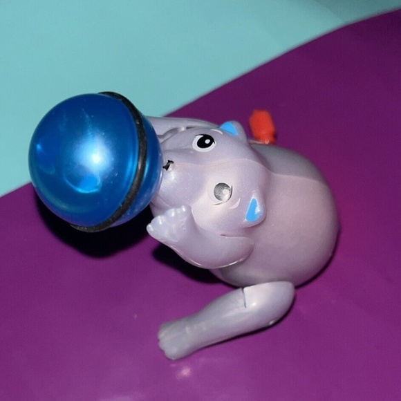 Z Wind-Ups Chilly Performing Polar Bear Windup Toy - Picture 5 of 6